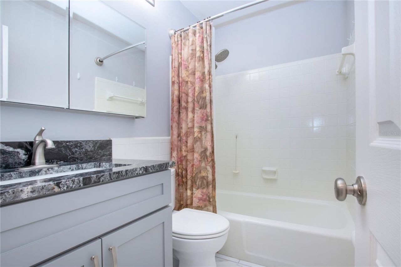 2115 9th Avenue W, Unit 2A, Bradenton, FL 34205 Photo