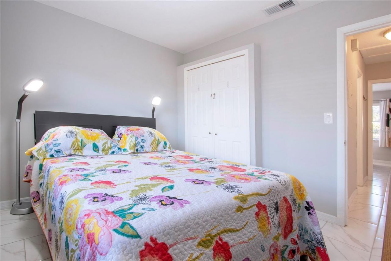 2115 9th Avenue W, Unit 2A, Bradenton, FL 34205 Photo