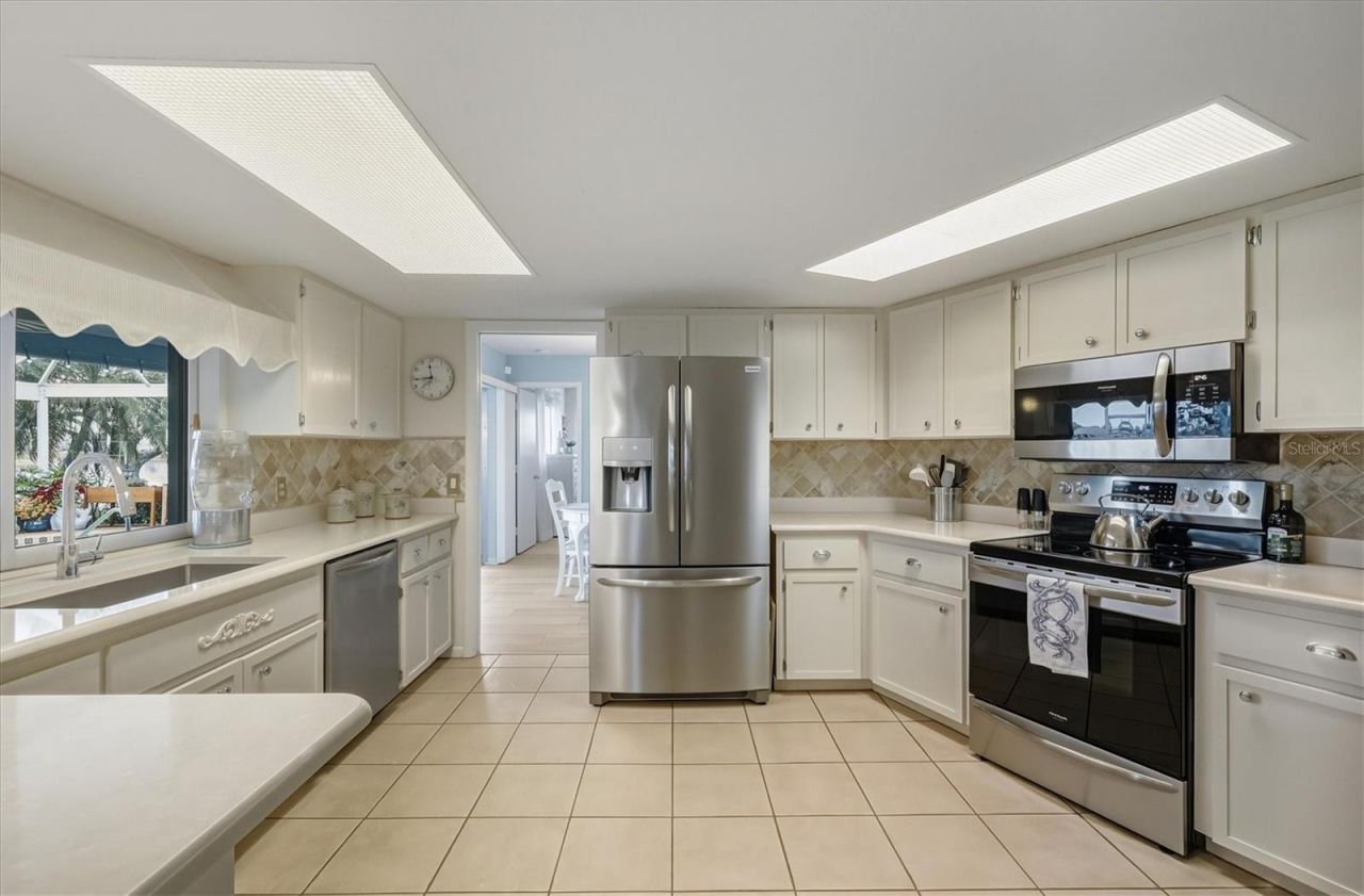 12577 SW Kings Row, Lake Suzy, FL 34269 Photo