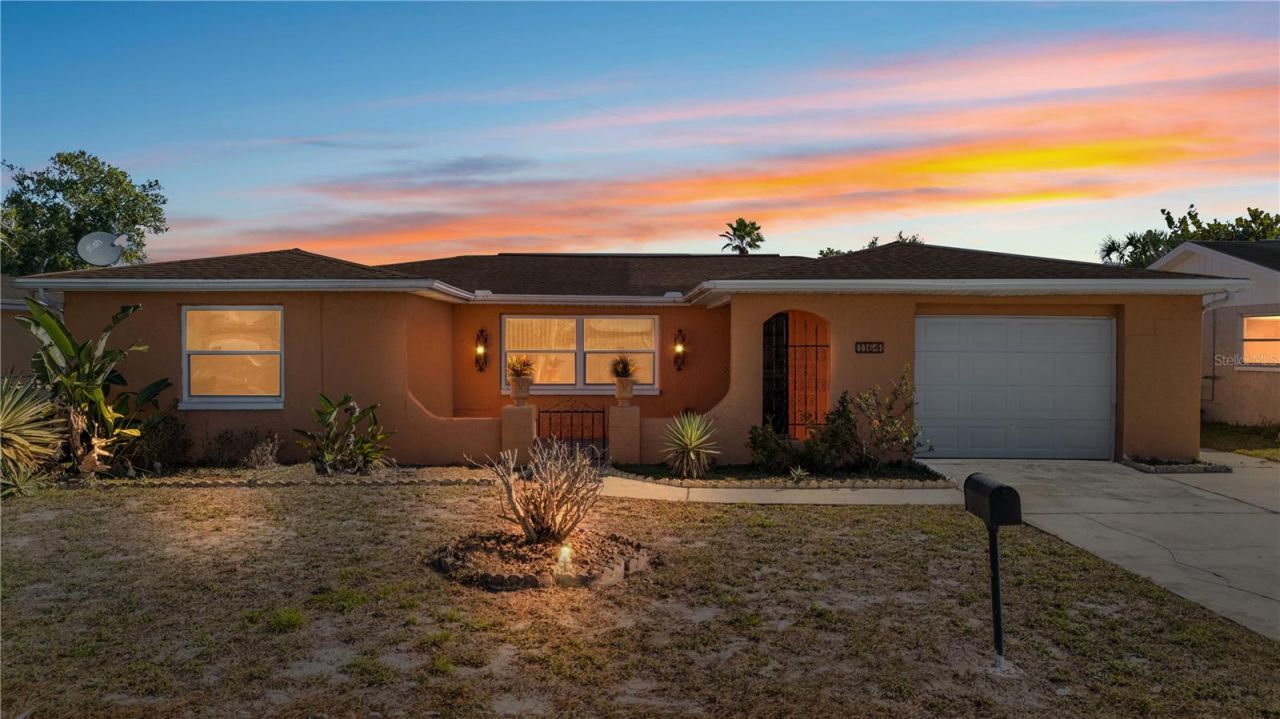 1164 Chelsea Lane, Holiday, FL 34691 Main Photo