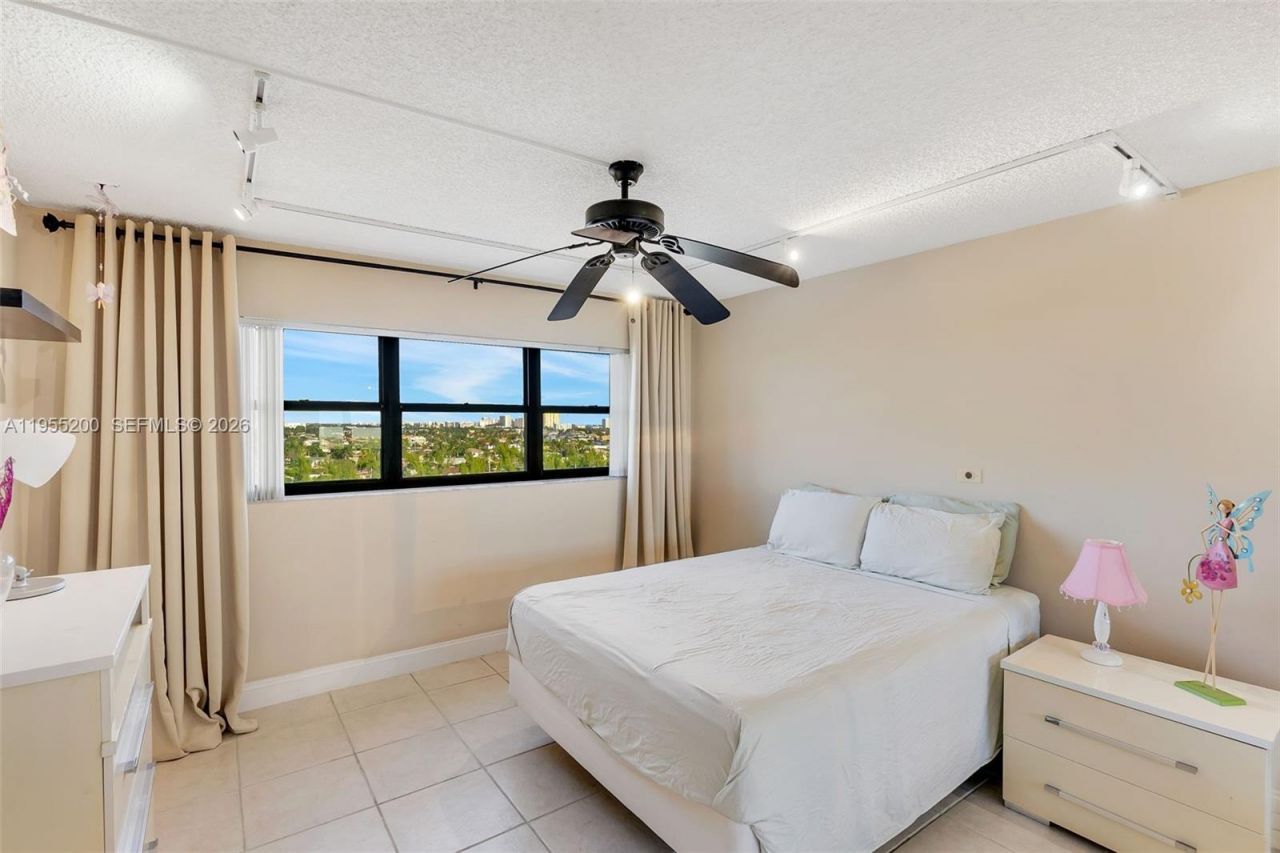 3200 Port Royale Dr N, Unit 1111, Fort Lauderdale, FL 33308 Photo