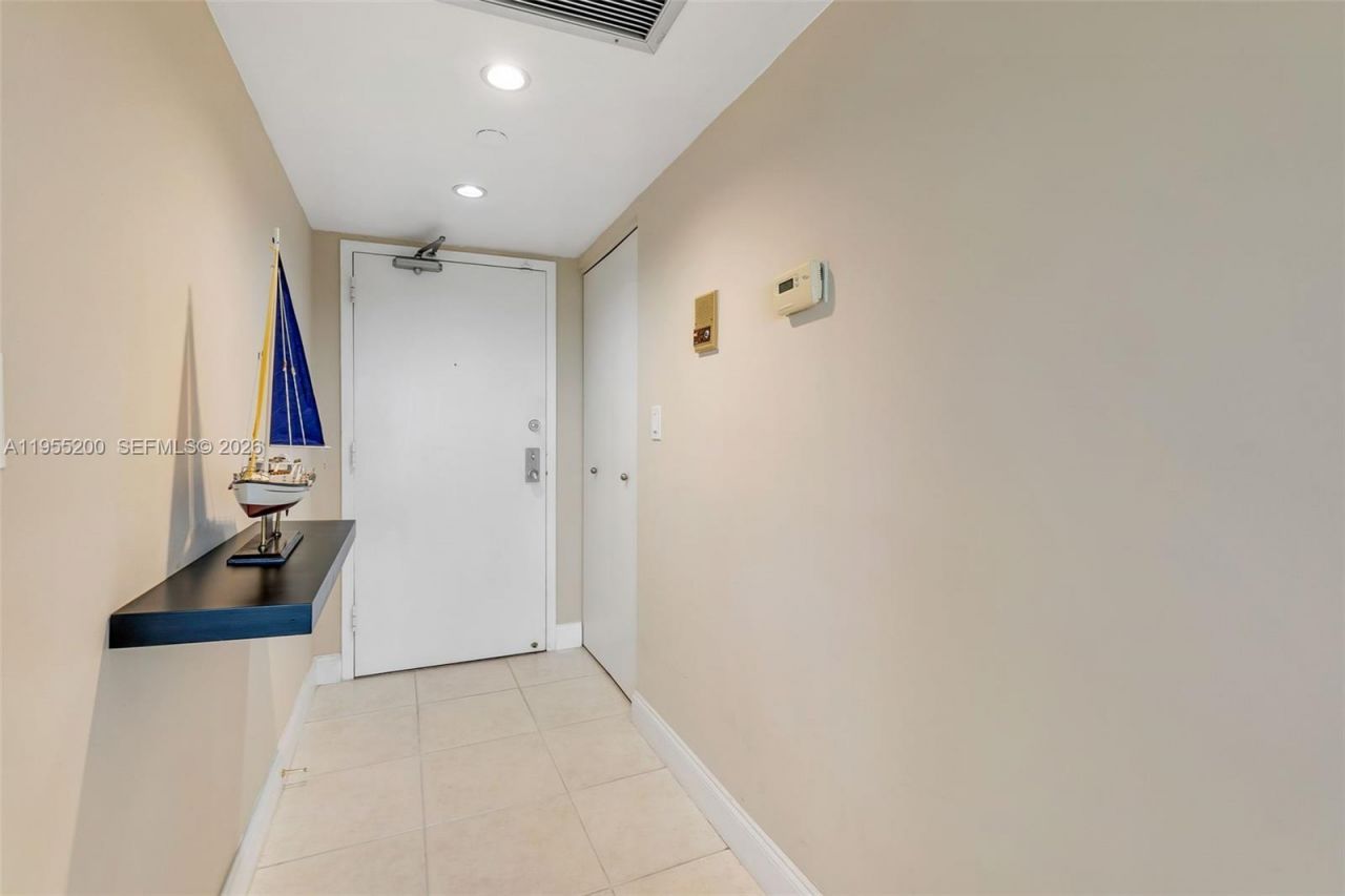 3200 Port Royale Dr N, Unit 1111, Fort Lauderdale, FL 33308 Photo