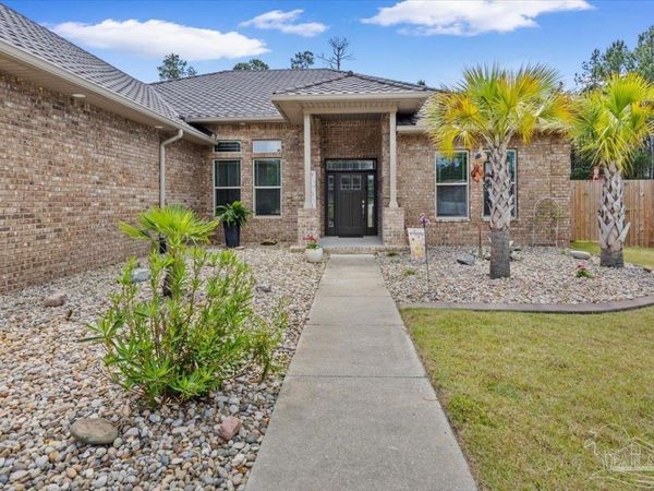 5923 Michael Dr, Milton, FL 32583