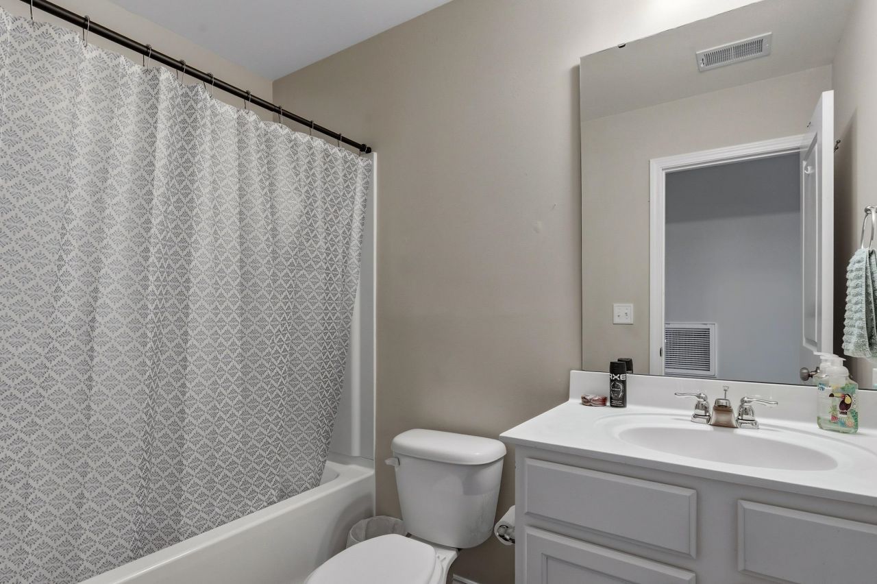 3716 Park Pointe Ave. Photo 17