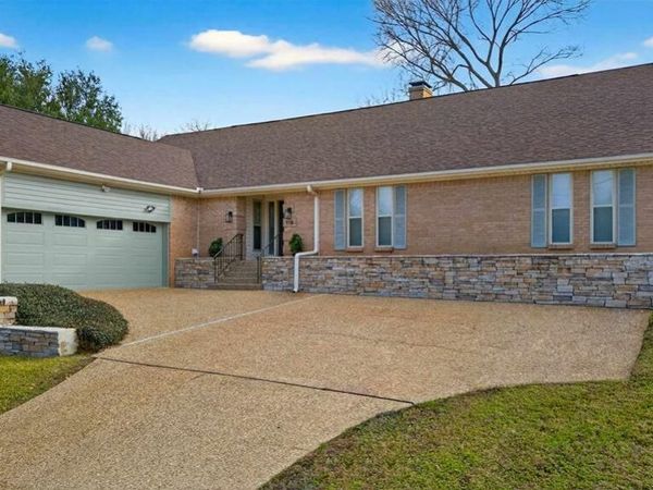 119 Williamsburg Lane, Bullard, TX 75757