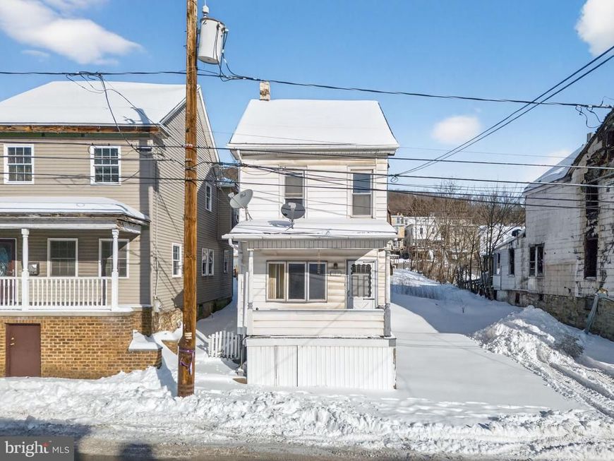 1039 W Arch Street, Coal Township, PA 17866 Main Photo