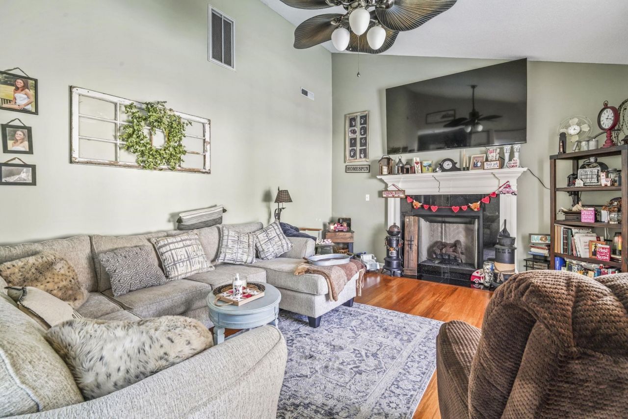 403 Brandymill Blvd Photo 10