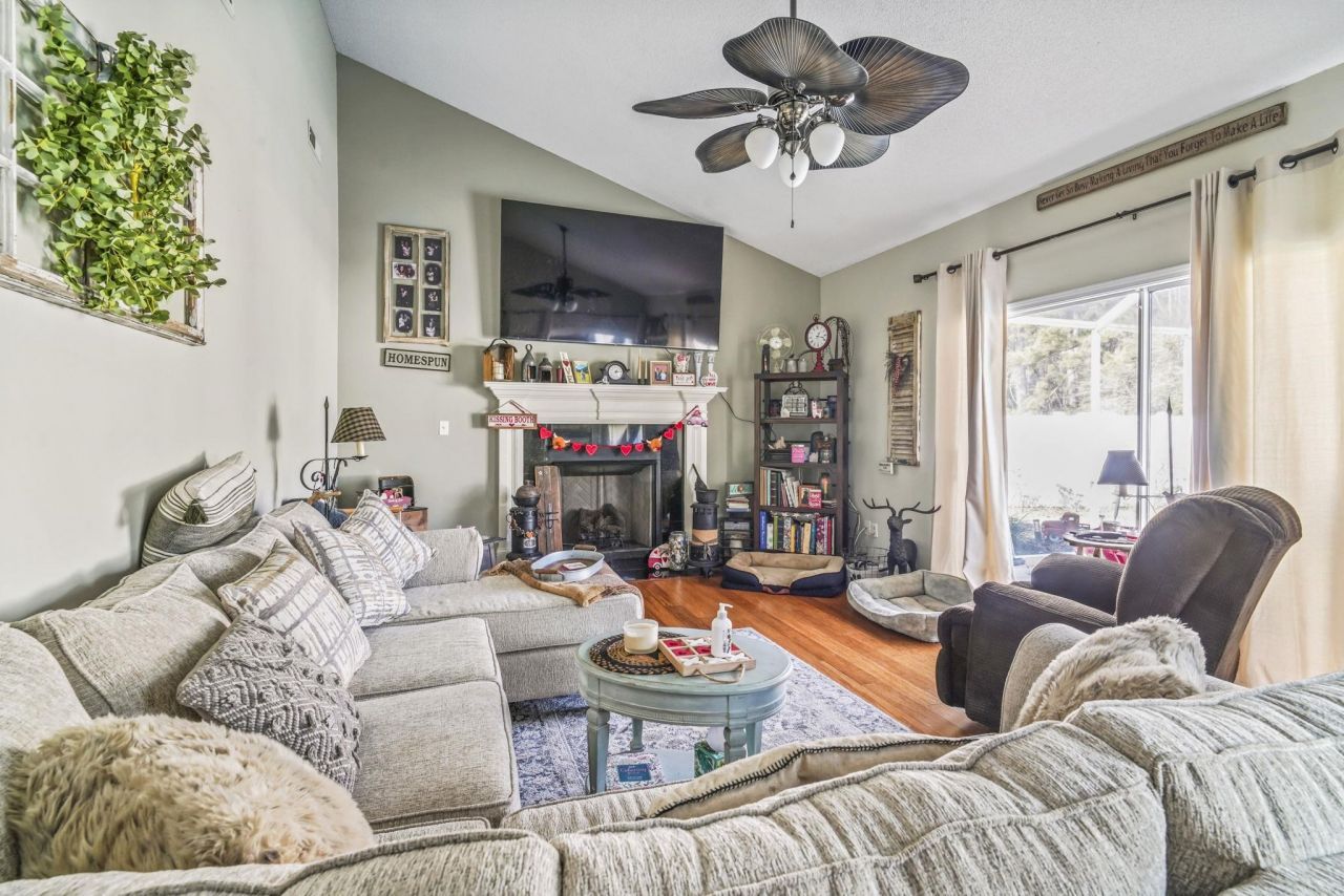 403 Brandymill Blvd Photo 8