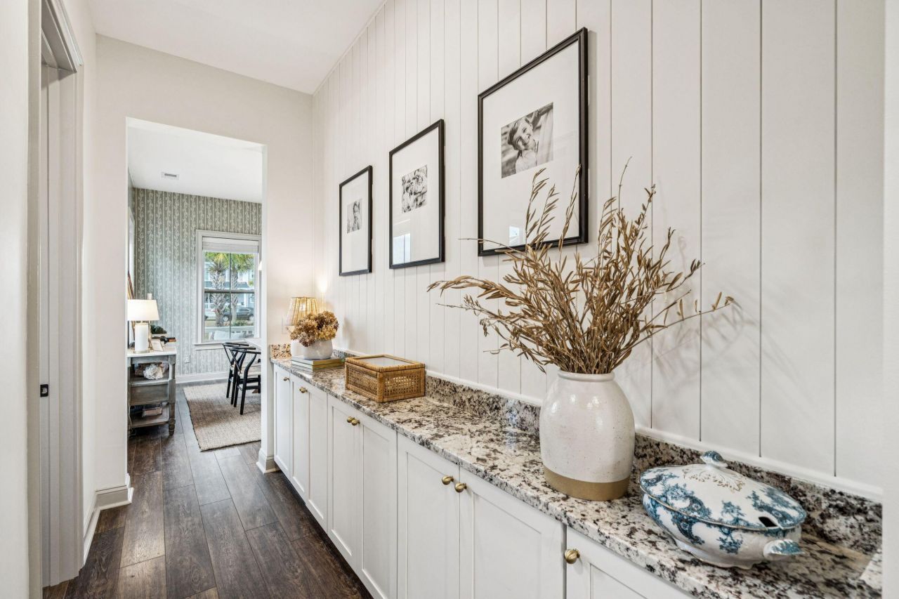 3621 Woodend Way Photo 31