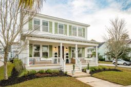 3621 Woodend Way photo 4