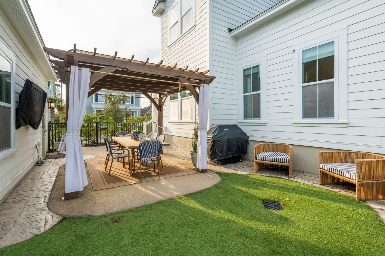 3621 Woodend Way Photo 70