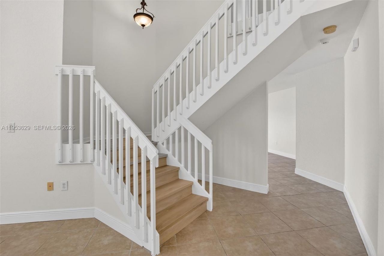 1303 NW 167th Ave, Pembroke Pines, FL 33028 Photo