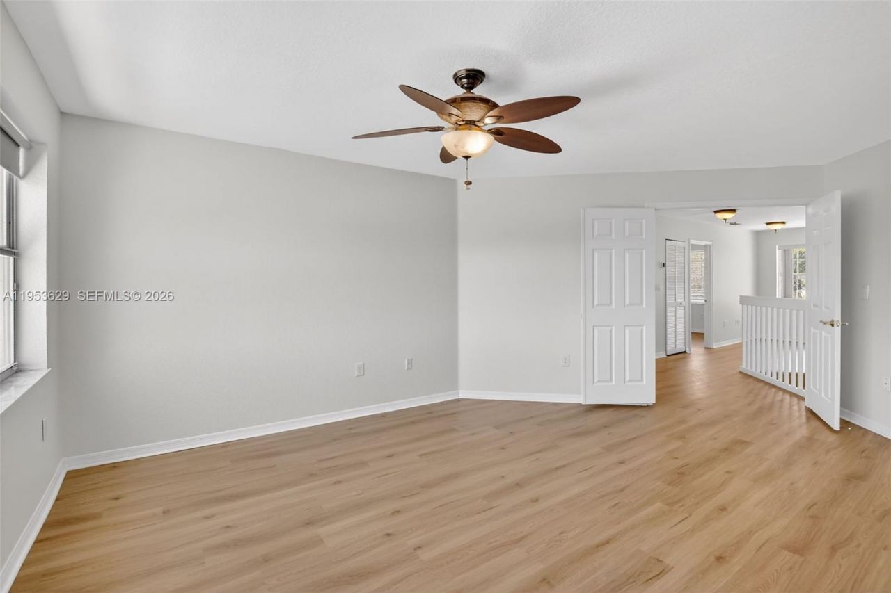 1303 NW 167th Ave, Pembroke Pines, FL 33028 Photo