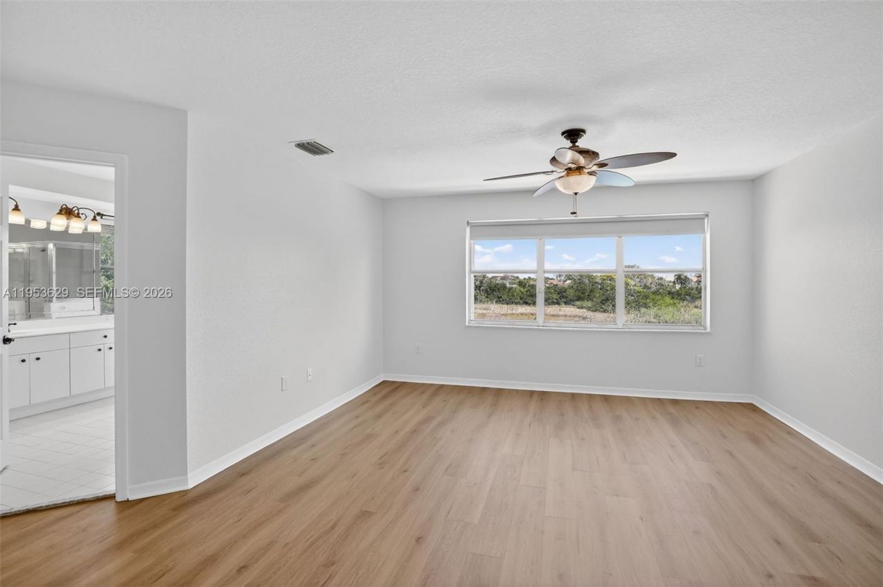 1303 NW 167th Ave, Pembroke Pines, FL 33028 Photo