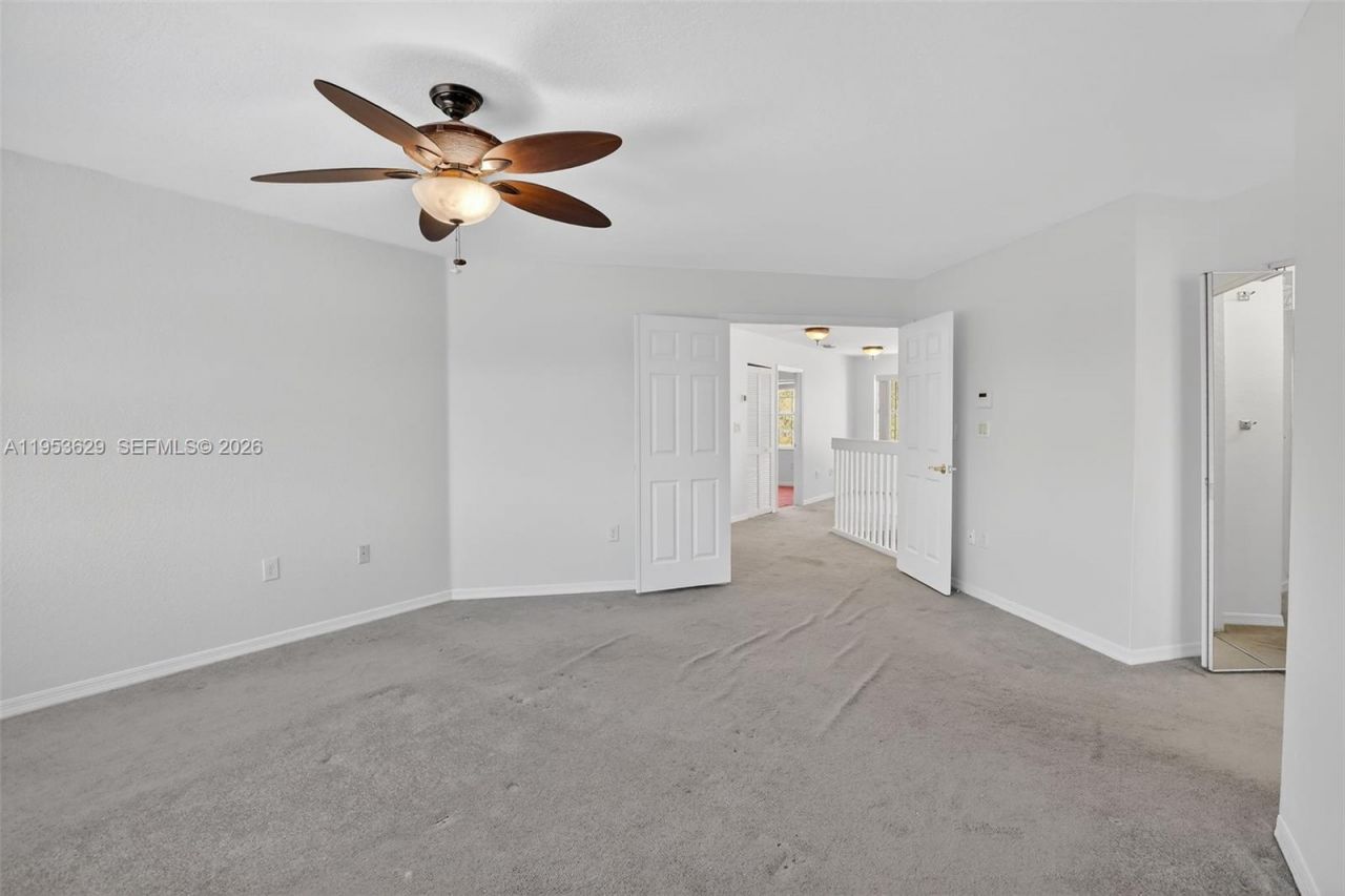 1303 NW 167th Ave, Pembroke Pines, FL 33028 Photo