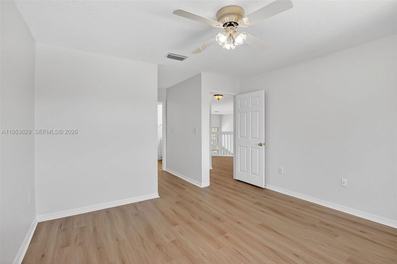 1303 NW 167th Ave, Pembroke Pines, FL 33028 Photo