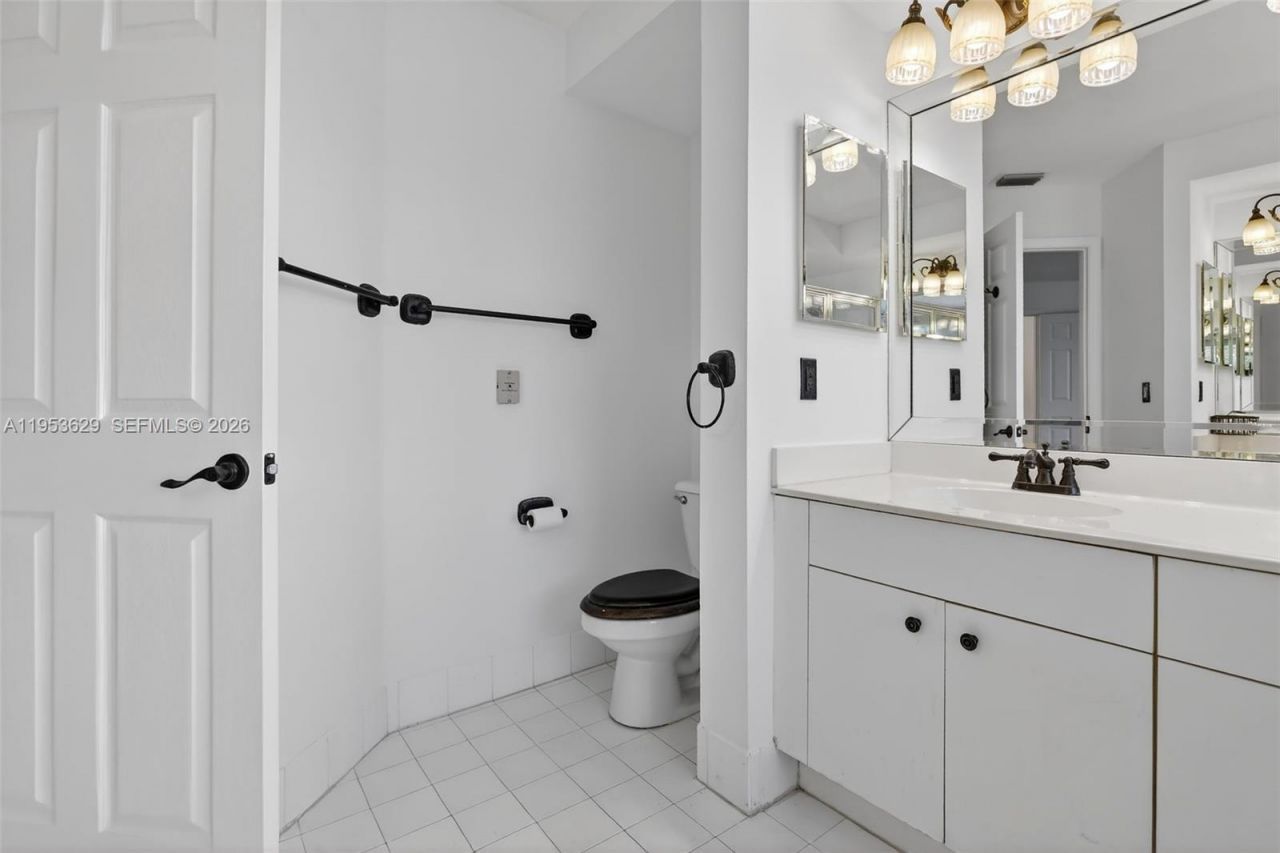 1303 NW 167th Ave, Pembroke Pines, FL 33028 Photo