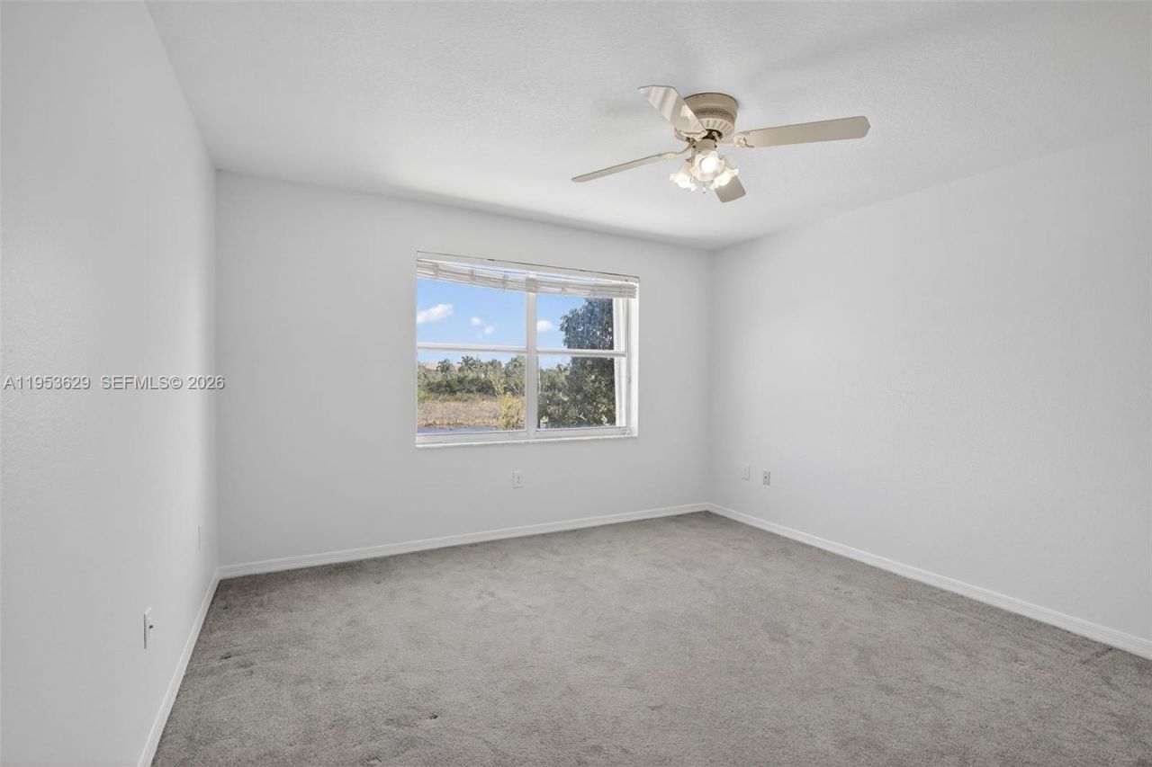 1303 NW 167th Ave, Pembroke Pines, FL 33028 Photo