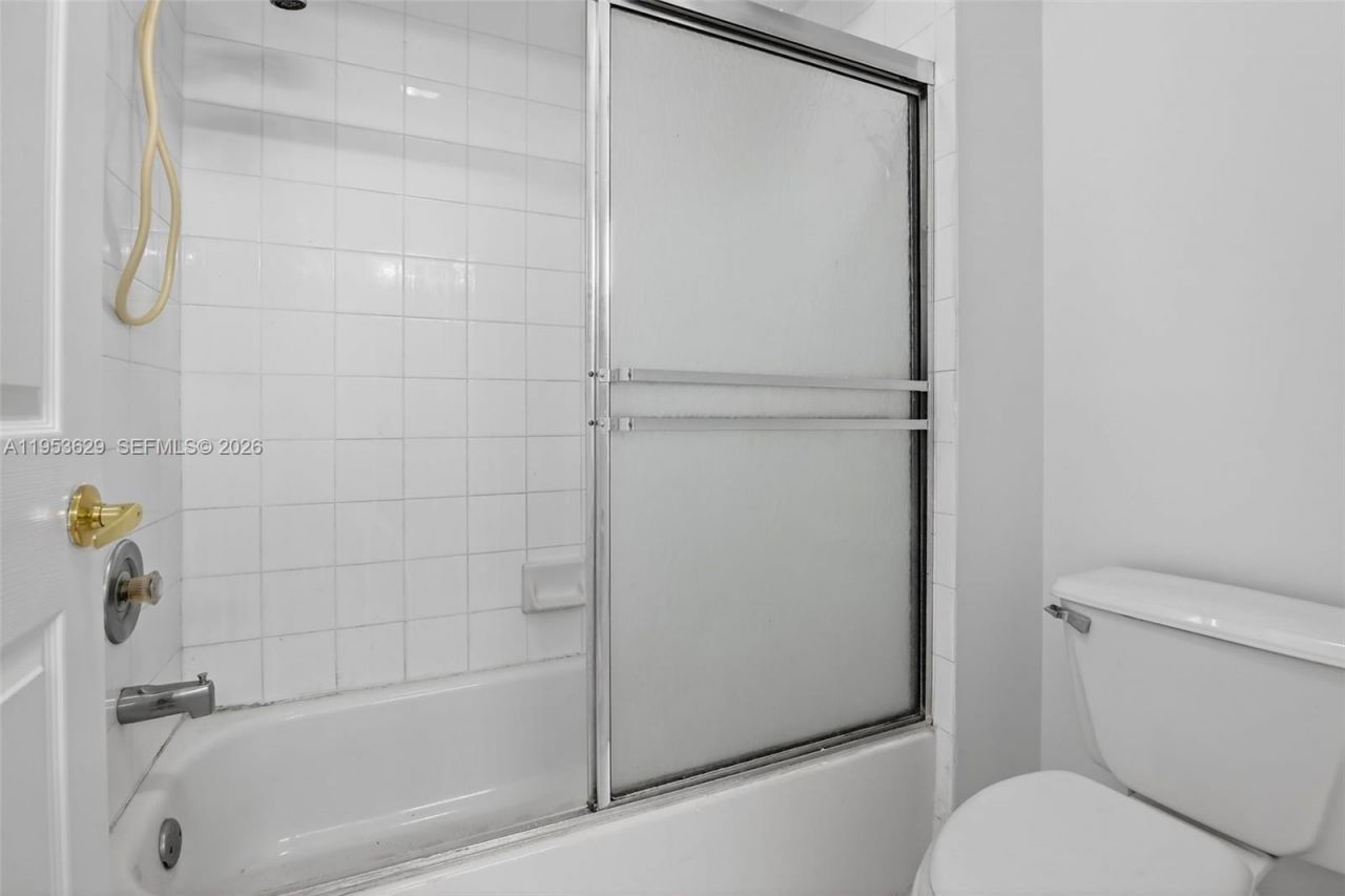 1303 NW 167th Ave, Pembroke Pines, FL 33028 Photo