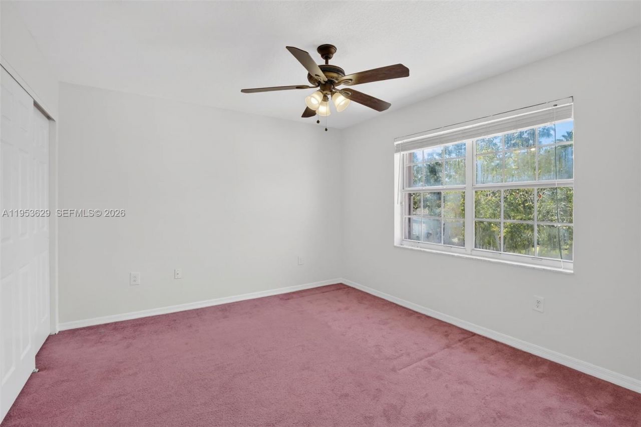 1303 NW 167th Ave, Pembroke Pines, FL 33028 Photo