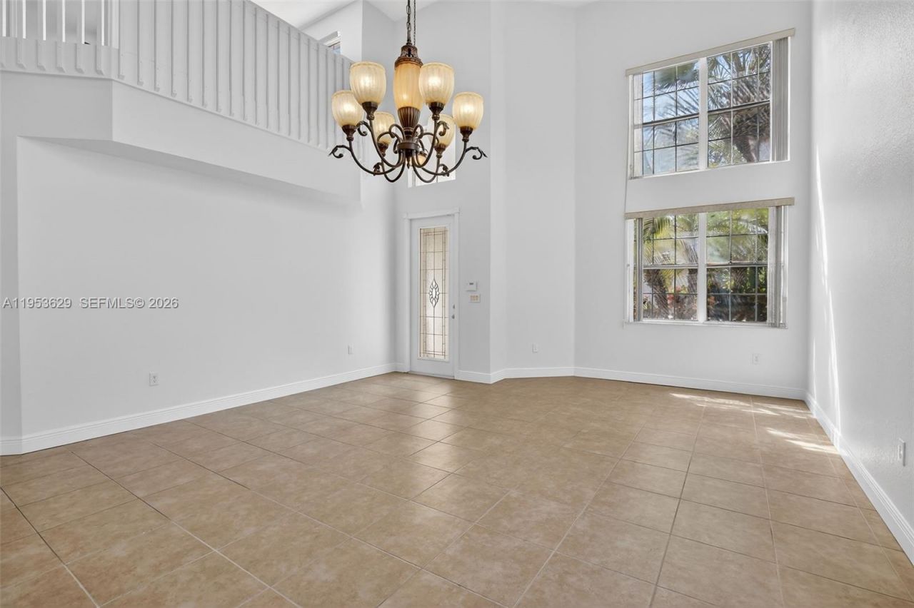 1303 NW 167th Ave, Pembroke Pines, FL 33028 Photo