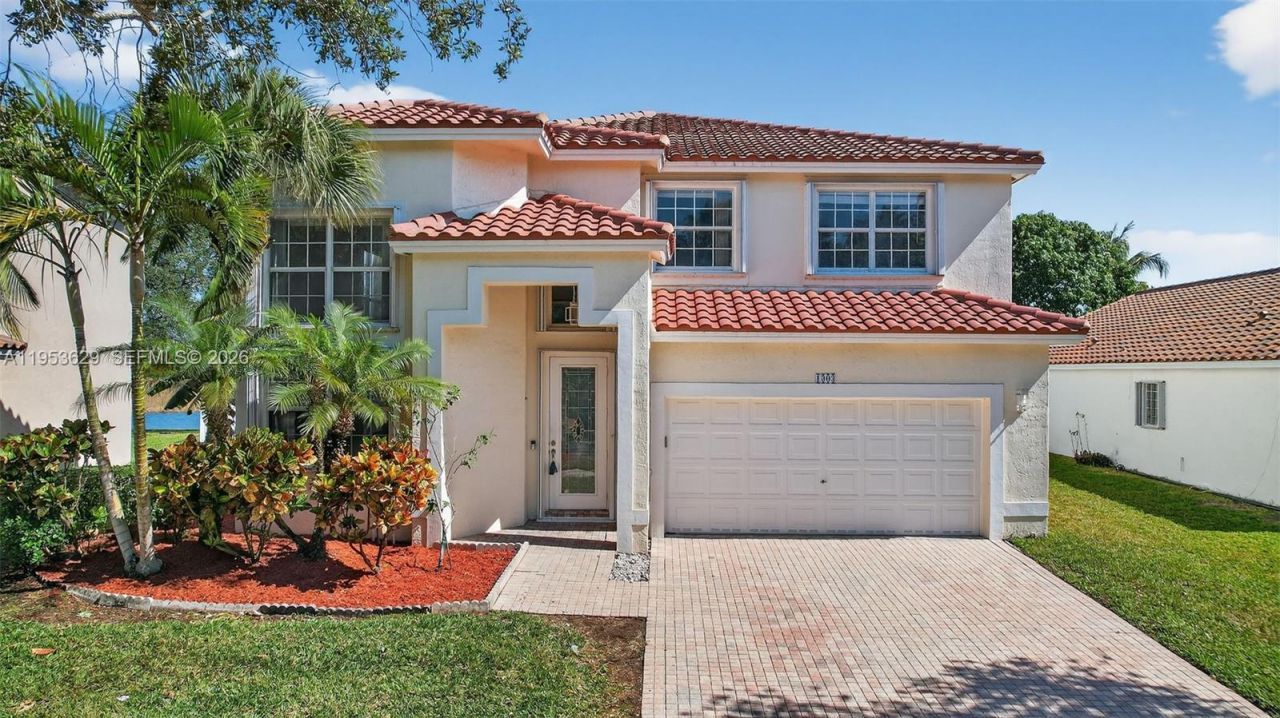 1303 NW 167th Ave, Pembroke Pines, FL 33028 Photo