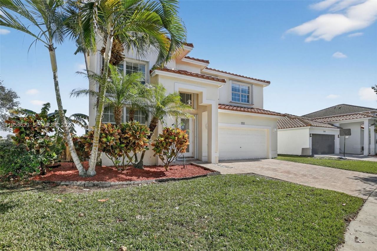 1303 NW 167th Ave, Pembroke Pines, FL 33028 Photo