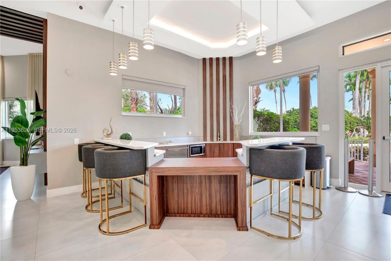 1303 NW 167th Ave, Pembroke Pines, FL 33028 Photo