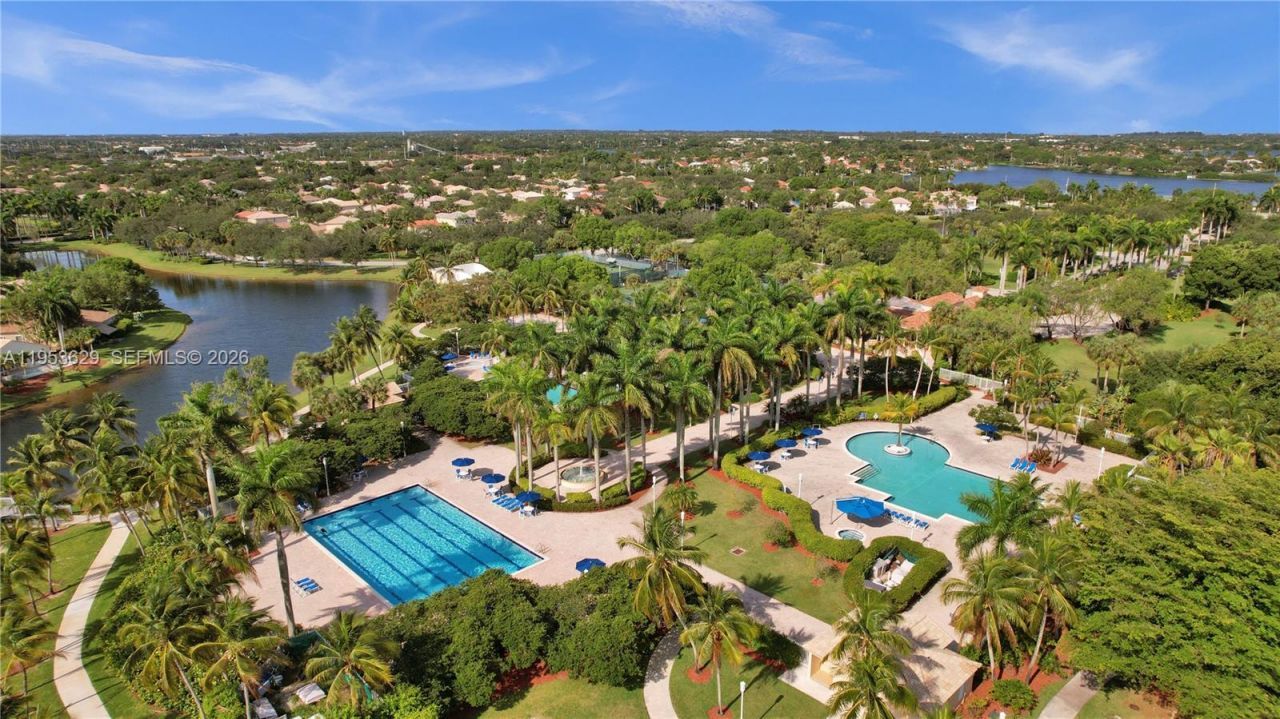 1303 NW 167th Ave, Pembroke Pines, FL 33028 Photo