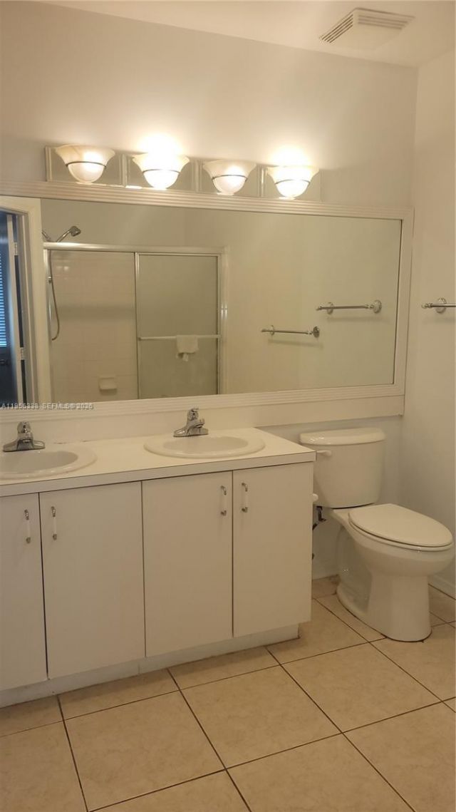 16679 Hemingway Dr , Weston, FL 33326 Photo