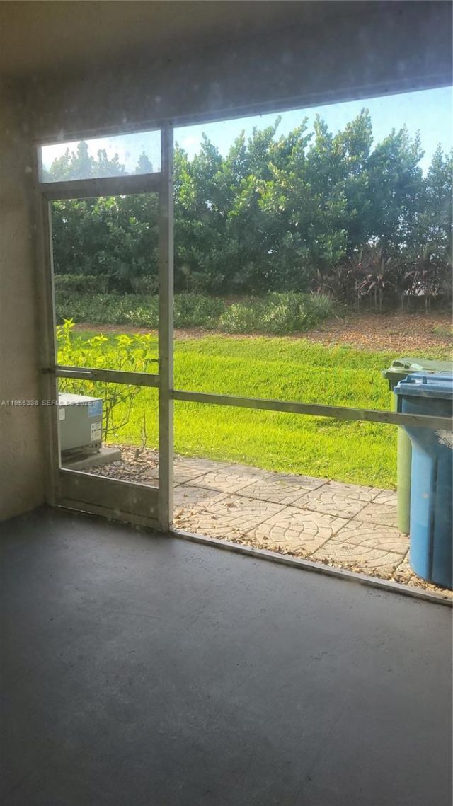 16679 Hemingway Dr , Weston, FL 33326 Photo