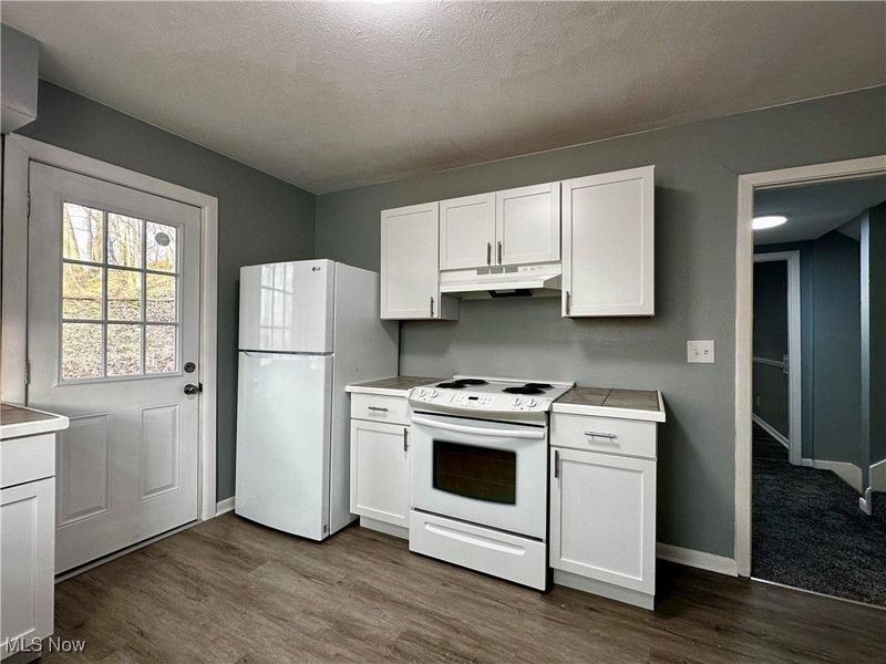 2526 Valley View Drive, Belpre, OH 45714 Photo 14