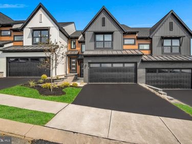 2139 S AUTUMN CHASE DRIVE, Unit 020-04, MECHANICSBURG, PA 17055