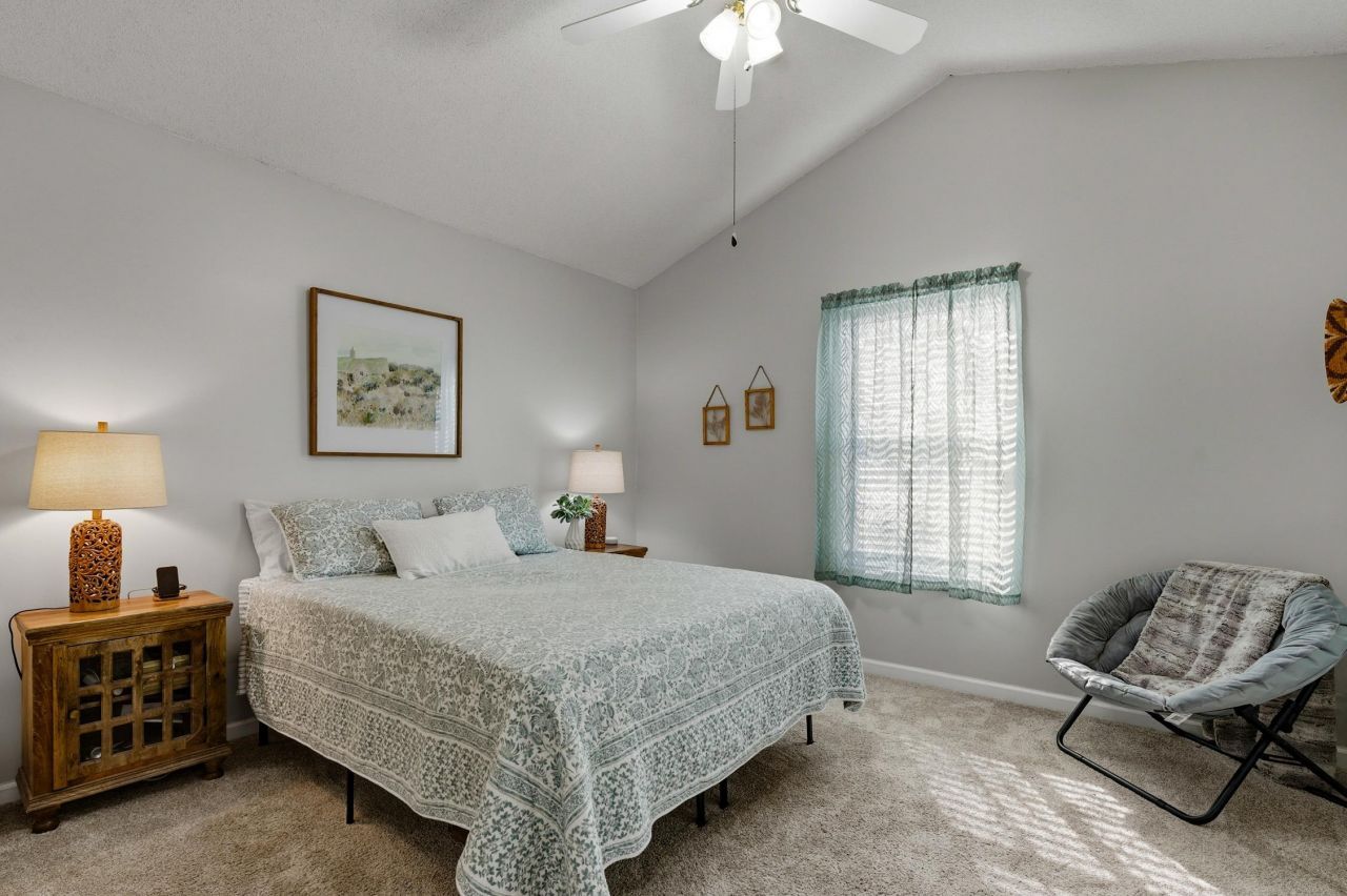 496 Charter Dr. Photo 18