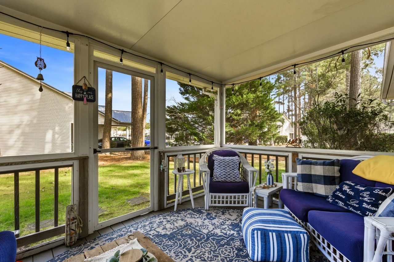 496 Charter Dr. Photo 21