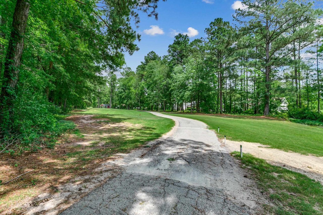 496 Charter Dr. Photo 31