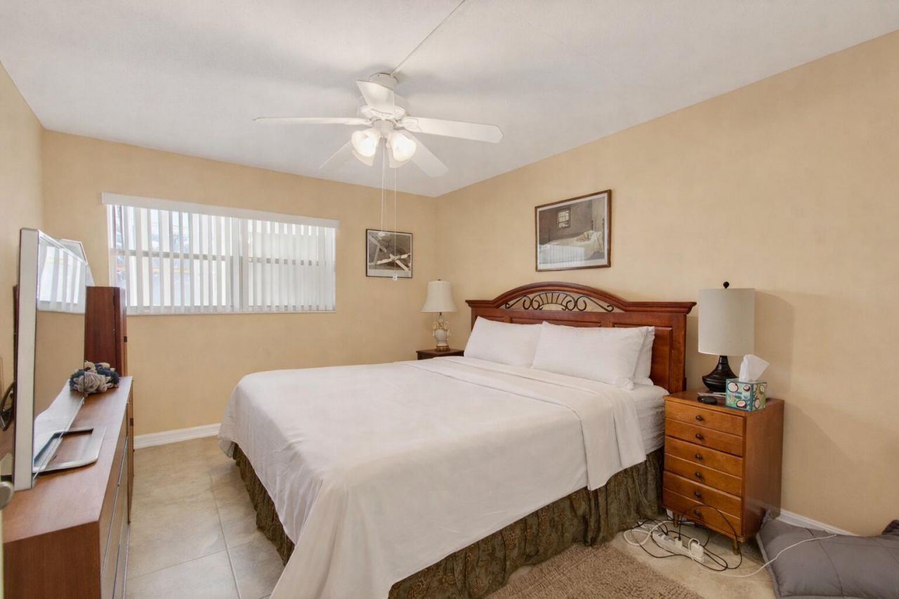 256 Flanders F, Delray Beach, FL 33484 Photo