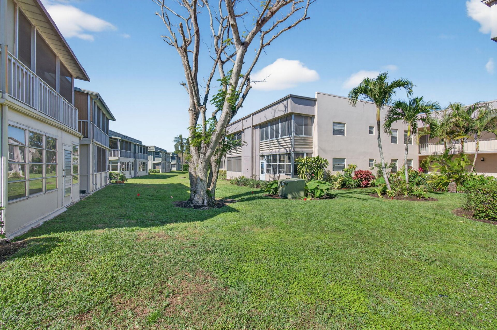 256 Flanders F, Delray Beach, FL 33484 Photo