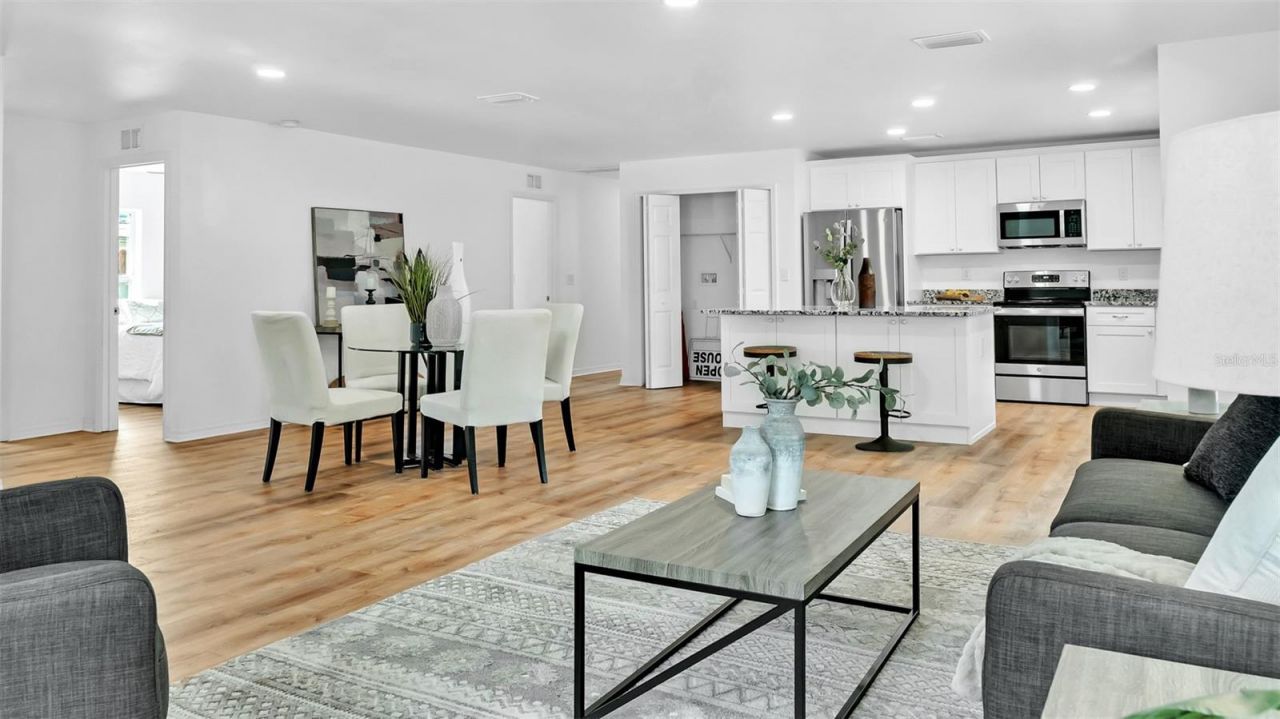 4694 Yarmouth Avenue S, Saint Petersburg, FL 33711 Photo