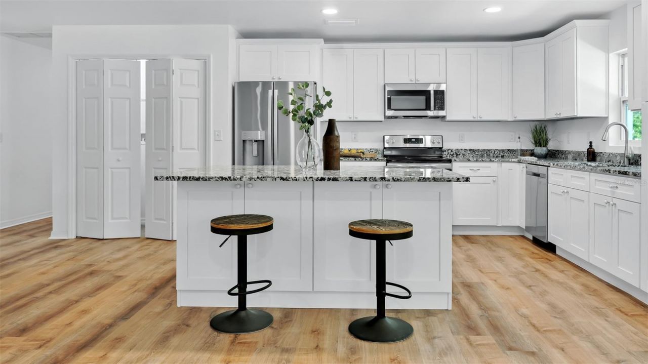 4694 Yarmouth Avenue S, Saint Petersburg, FL 33711 Photo