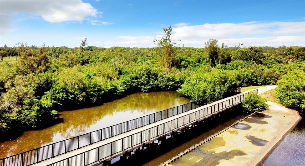 4694 Yarmouth Avenue S, Saint Petersburg, FL 33711 Photo