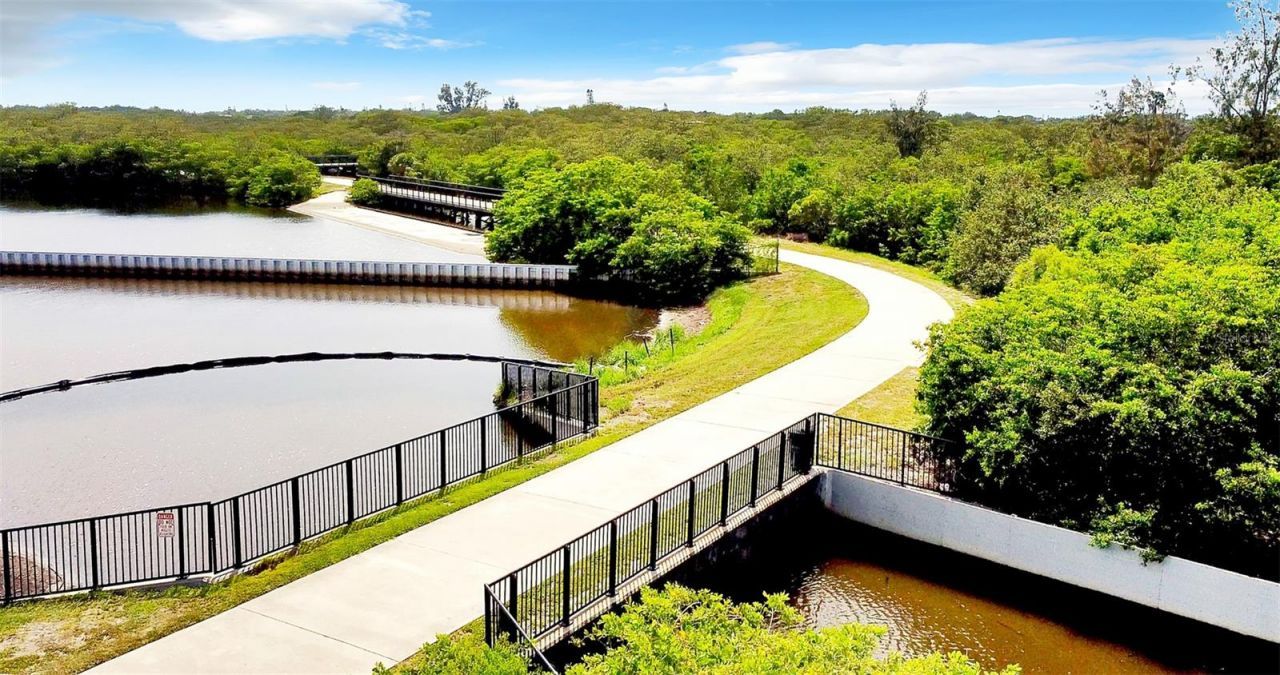 4694 Yarmouth Avenue S, Saint Petersburg, FL 33711 Photo