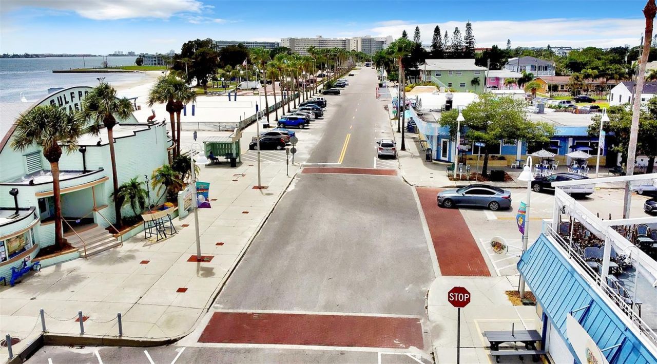 4694 Yarmouth Avenue S, Saint Petersburg, FL 33711 Photo