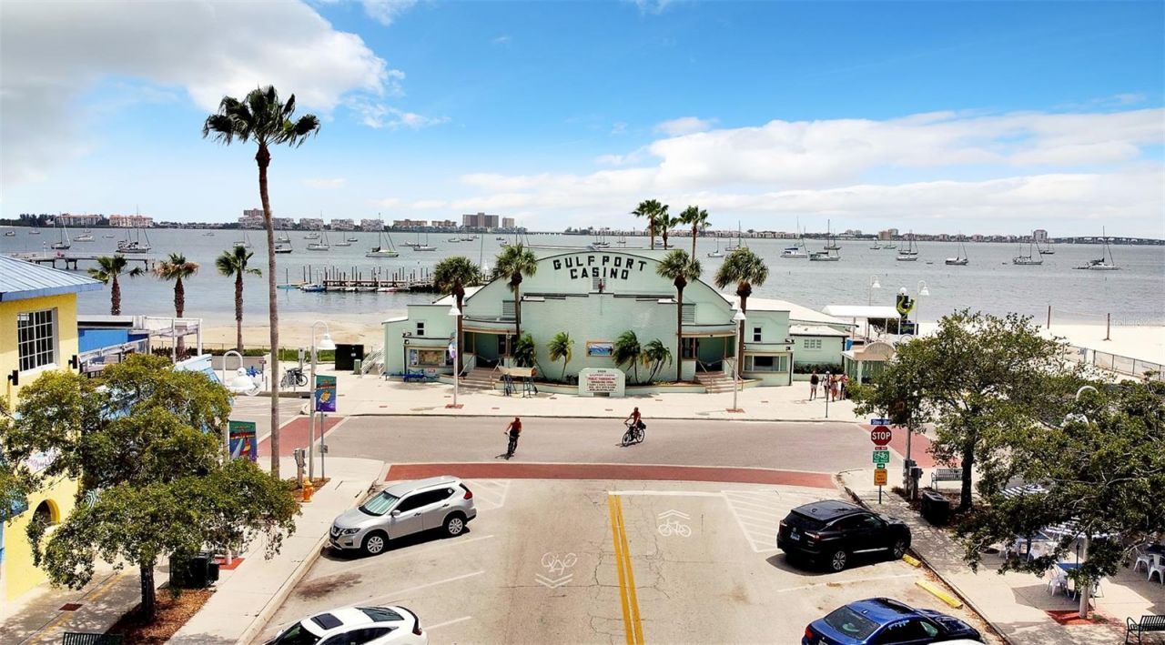 4694 Yarmouth Avenue S, Saint Petersburg, FL 33711 Photo