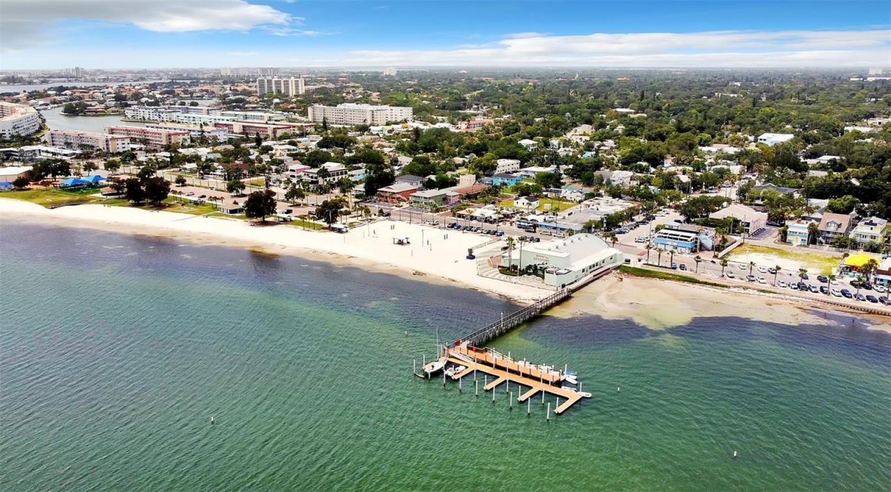 4694 Yarmouth Avenue S, Saint Petersburg, FL 33711 Photo