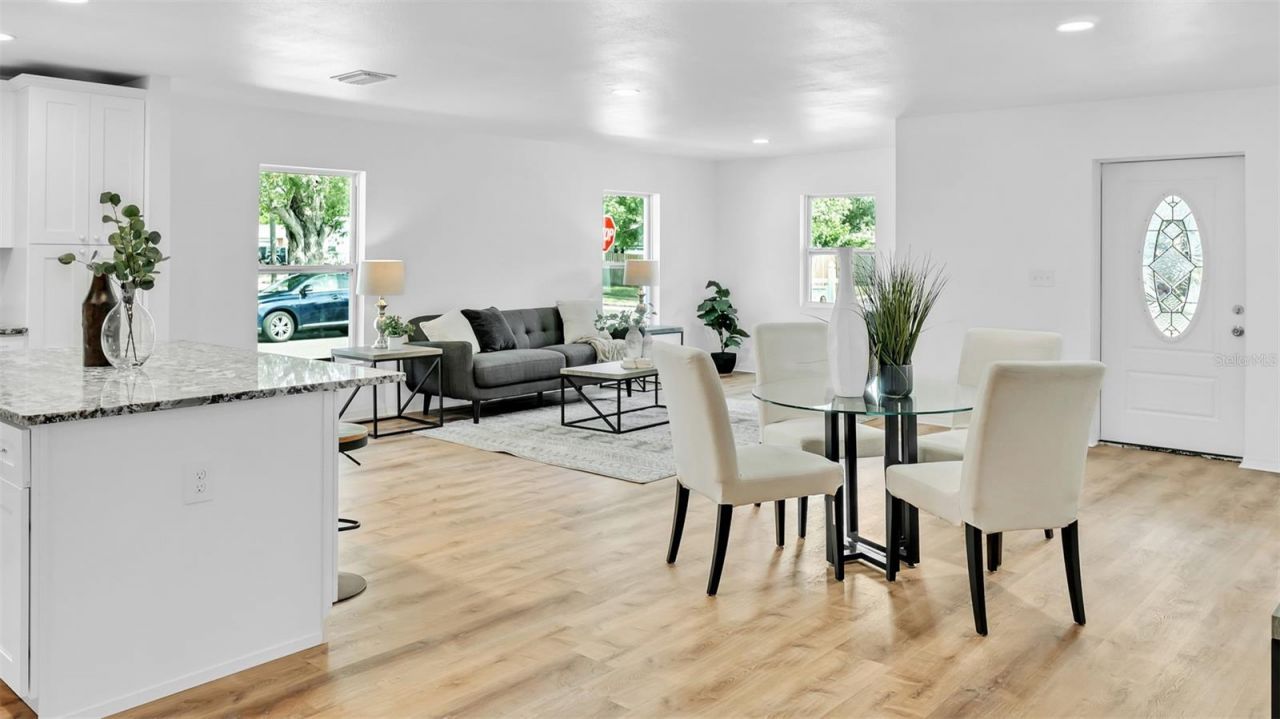 4694 Yarmouth Avenue S, Saint Petersburg, FL 33711 Photo