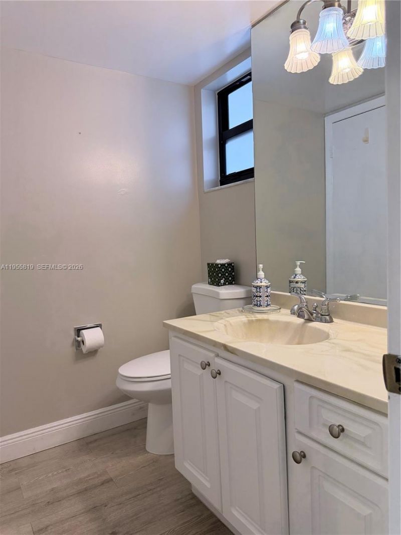 901 Colony Point Cir, Unit 505, Pembroke Pines, FL 33026 Photo