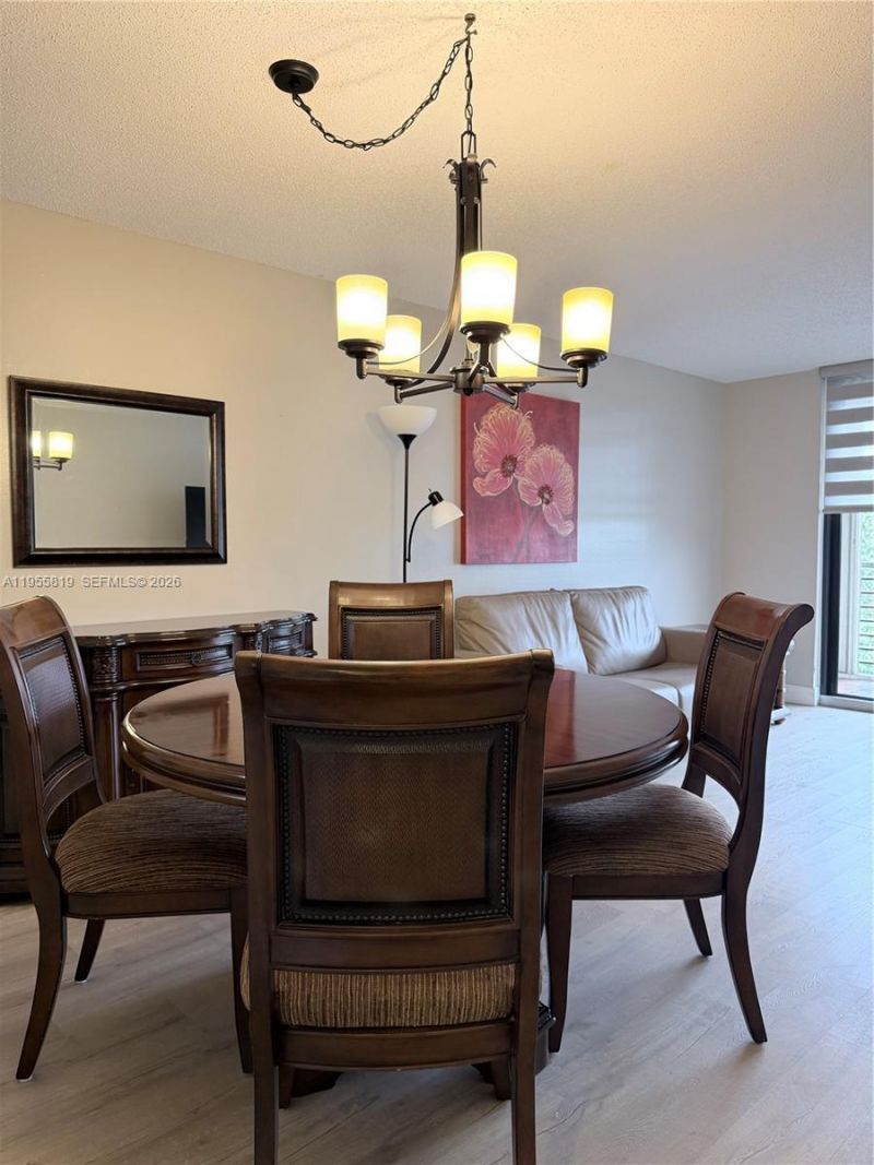 901 Colony Point Cir, Unit 505, Pembroke Pines, FL 33026 Photo