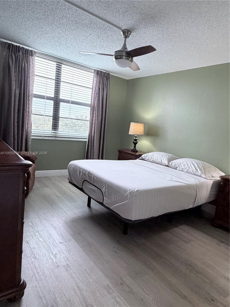 901 Colony Point Cir, Unit 505, Pembroke Pines, FL 33026 Photo