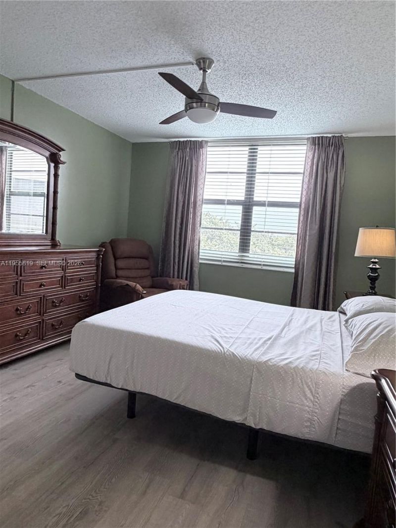 901 Colony Point Cir, Unit 505, Pembroke Pines, FL 33026 Photo